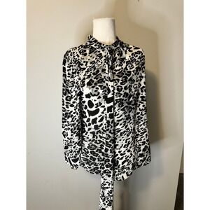 New York &‎ Company NWT Cheetah Print Blouse